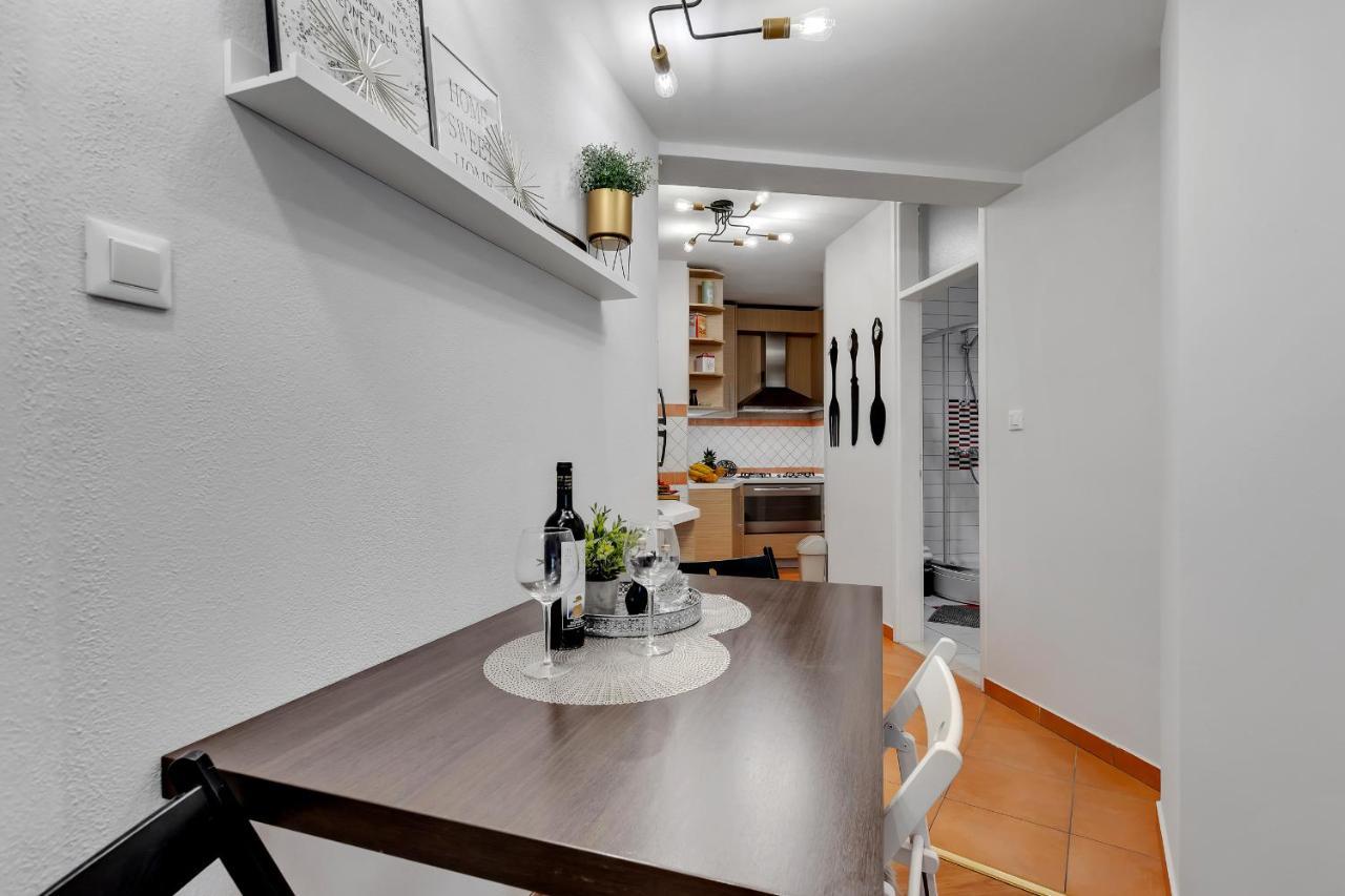 Apartment Mucrum Makarska Exterior foto
