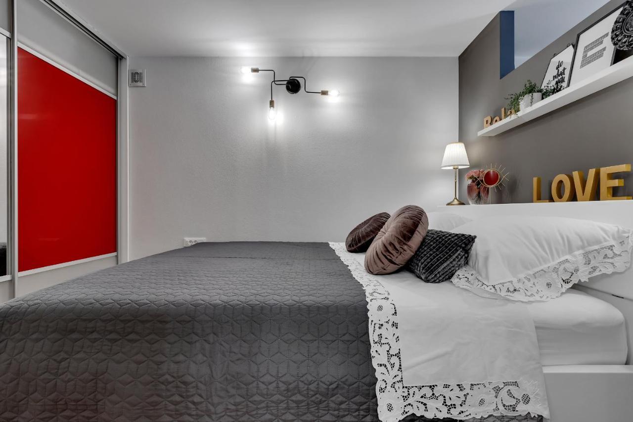 Apartment Mucrum Makarska Exterior foto