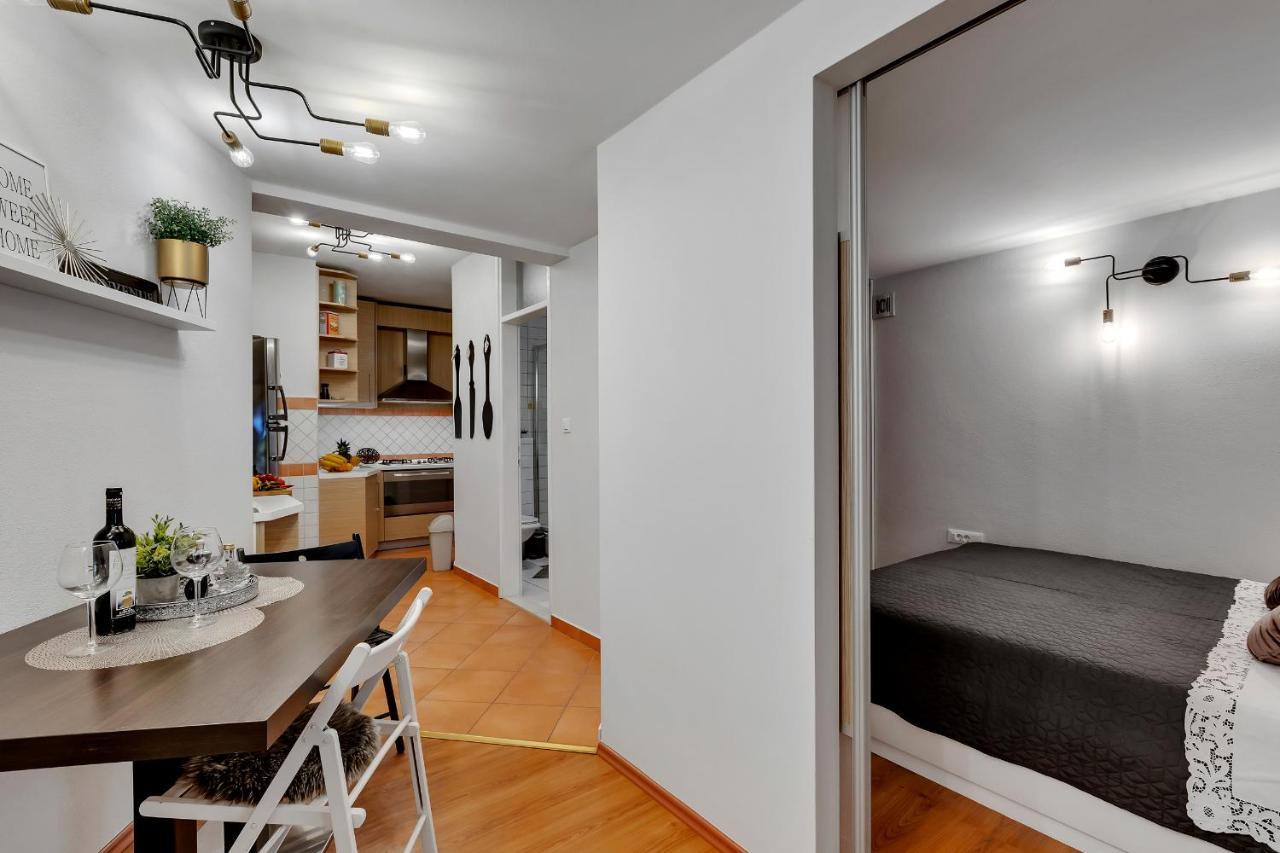 Apartment Mucrum Makarska Exterior foto