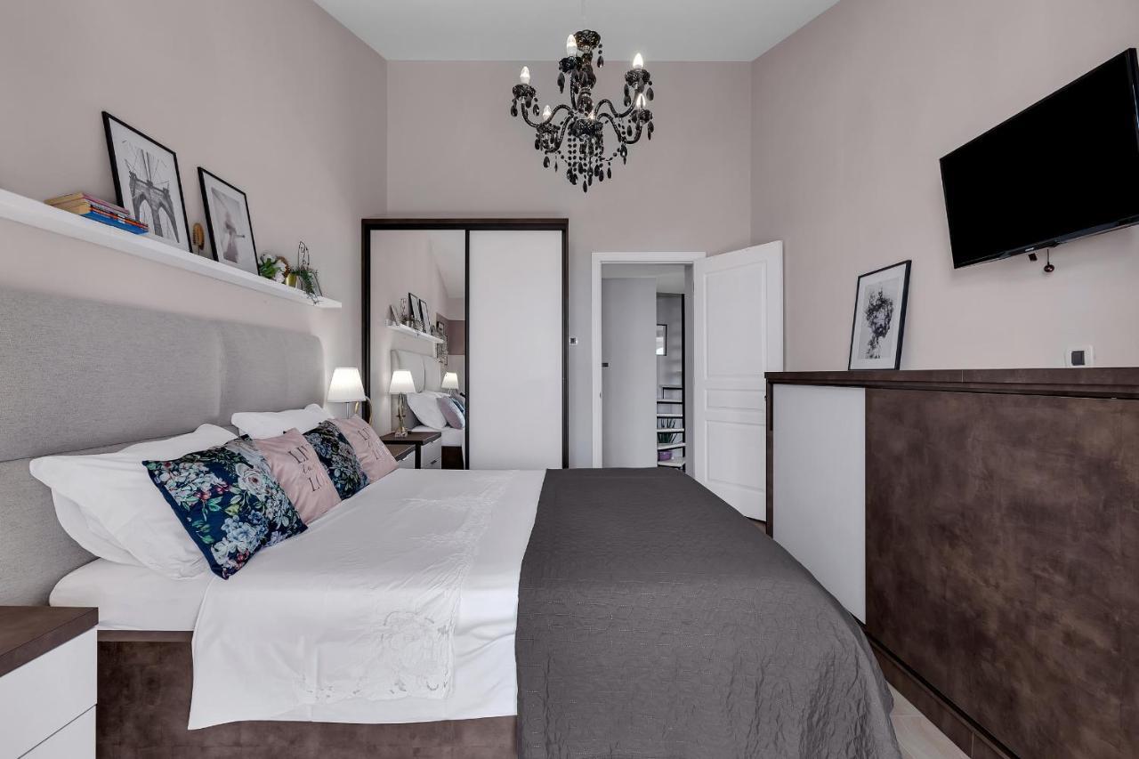 Apartment Mucrum Makarska Exterior foto